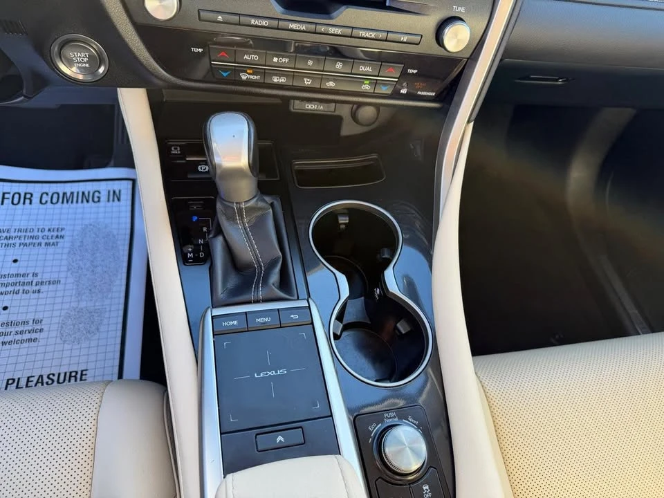 2021 Lexus RX 4th Gen - Image 13 of 19