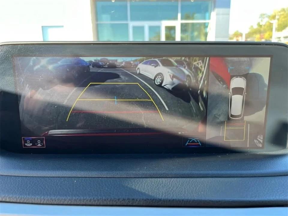 2021 Lexus RX 4th Gen - Image 13 of 14