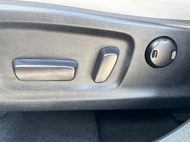 2021 Lexus RX 4th Gen - Image 17 of 20
