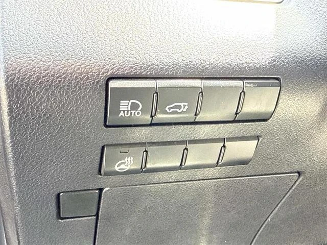 2021 Lexus RX 4th Gen - Image 18 of 20