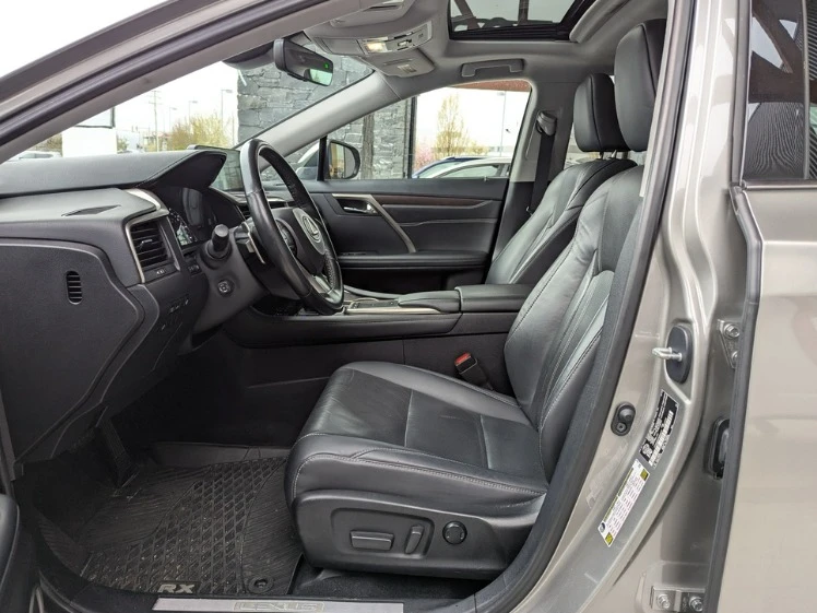 2021 Lexus RX 4th Gen - Image 8 of 10