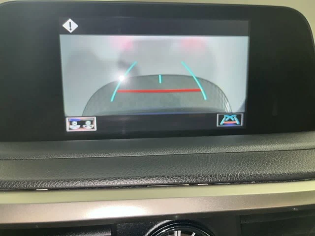 2021 Lexus RX 4th Gen - Image 17 of 18