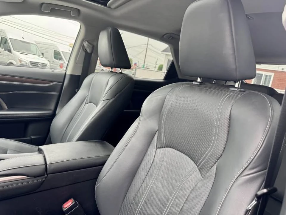 2021 Lexus RX 4th Gen - Image 17 of 18