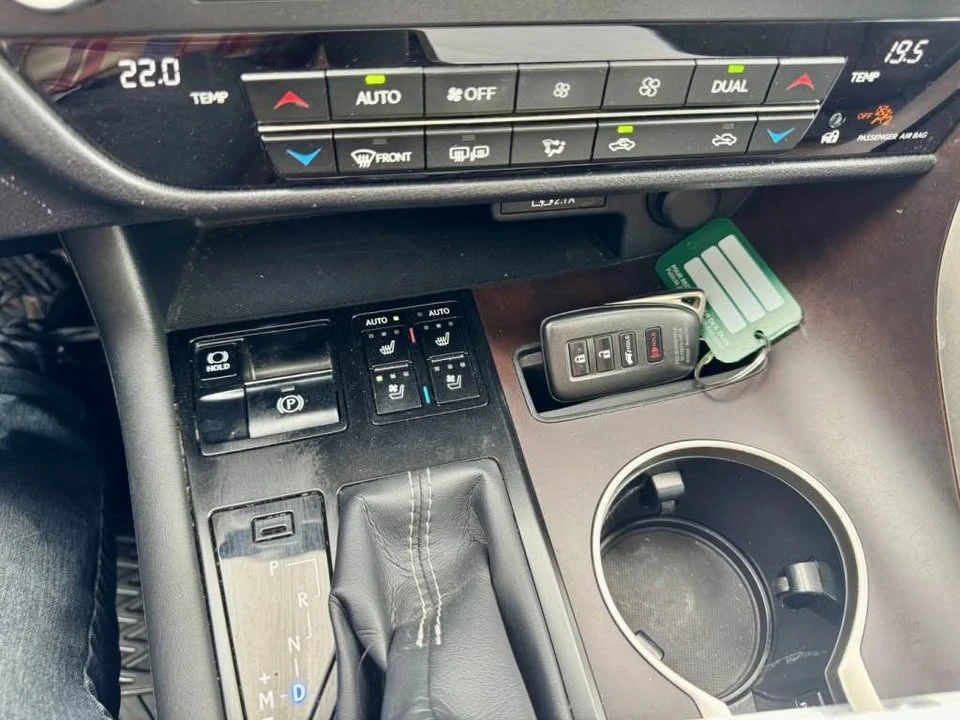 2021 Lexus RX 4th Gen - Image 10 of 18