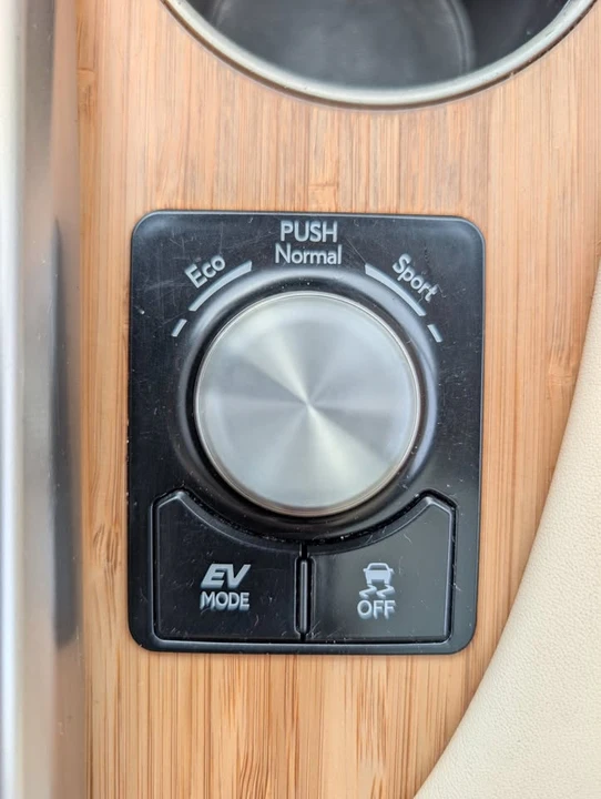2021 Lexus RX 4th Gen - Image 18 of 20
