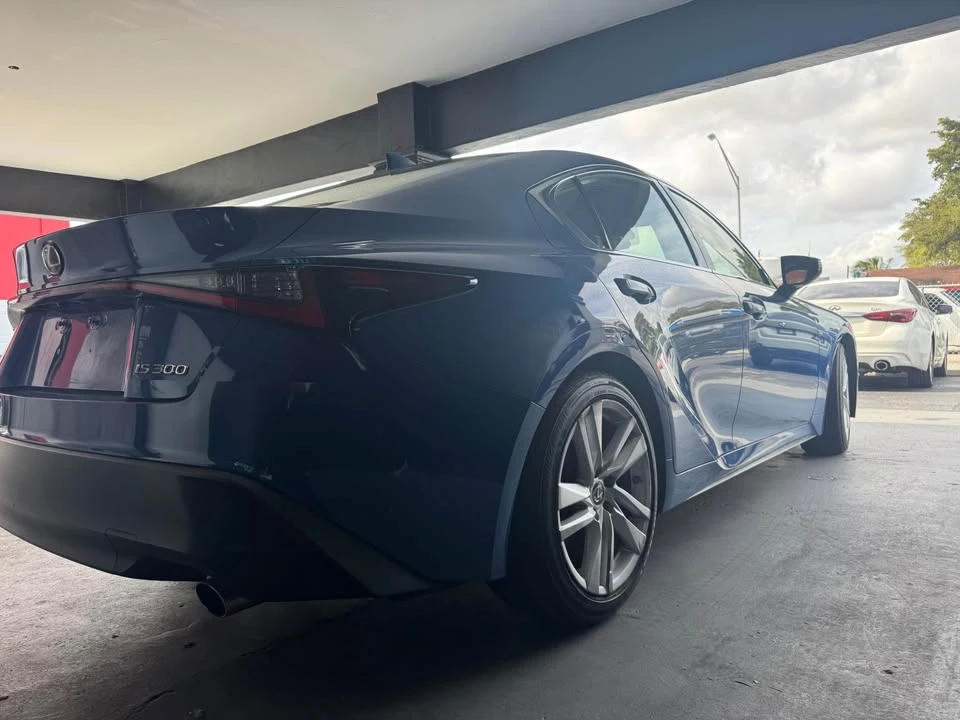 2021 Lexus IS 3rd Gen - Image 3 of 9