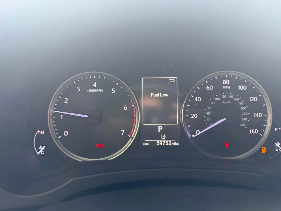 2021 Lexus IS 3rd Gen - Image 7 of 9