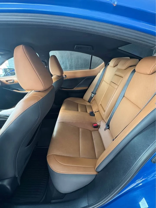 2021 Lexus IS 3rd Gen - Image 5 of 9