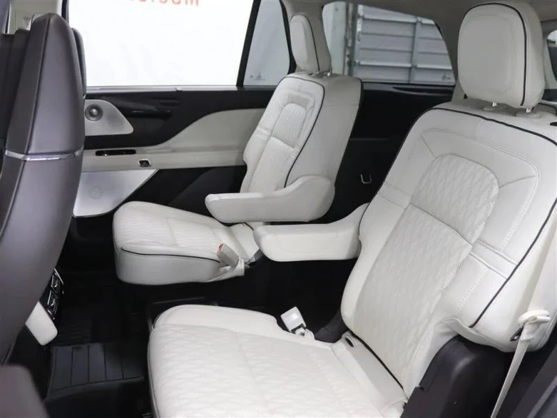 2021 Lincoln Aviator 2nd Gen - Image 11 of 12