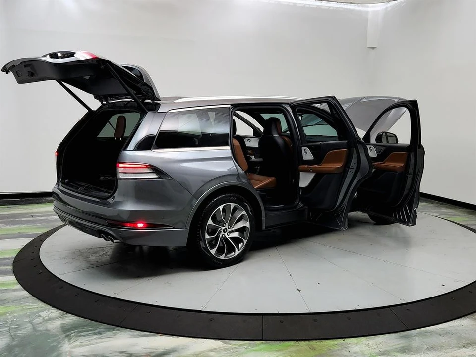 2021 Lincoln Aviator 2nd Gen - Image 11 of 12
