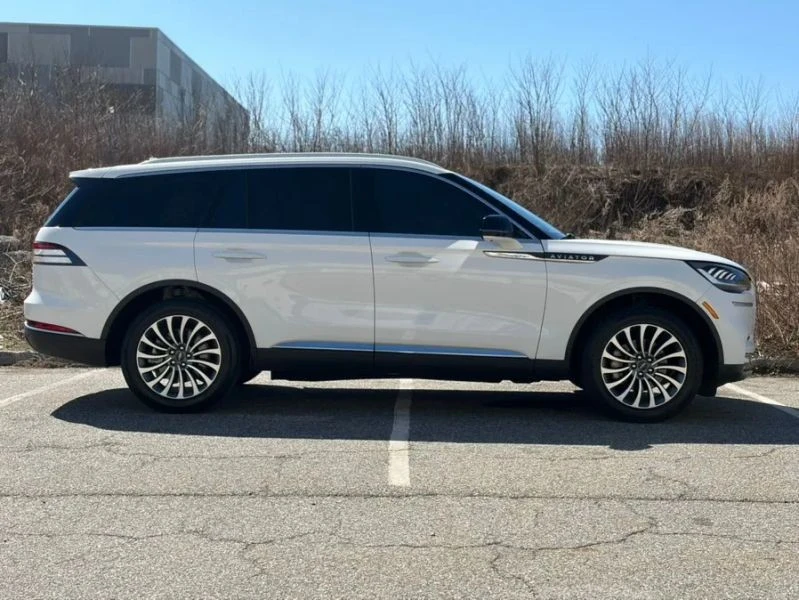 2021 Lincoln Aviator 2nd Gen - Image 9 of 12