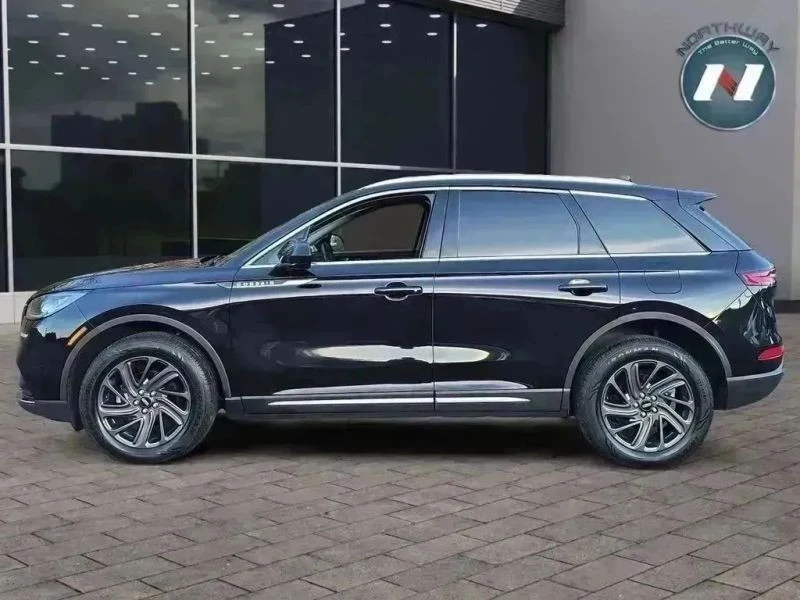 2021 Lincoln Corsair - Image 2 of 12