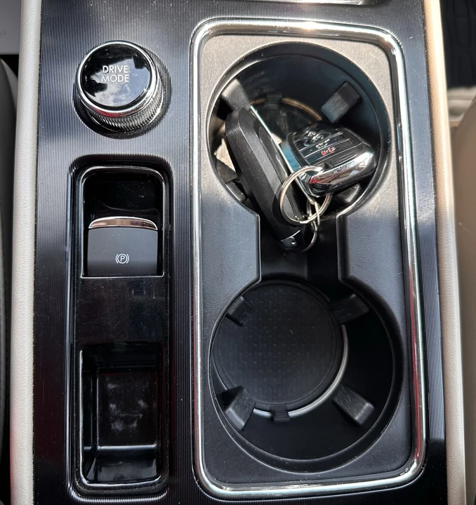 2021 Lincoln Corsair - Image 28 of 31