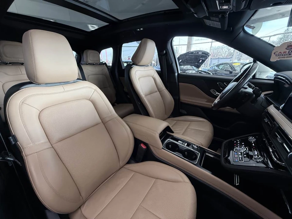 2021 Lincoln Corsair - Image 28 of 31