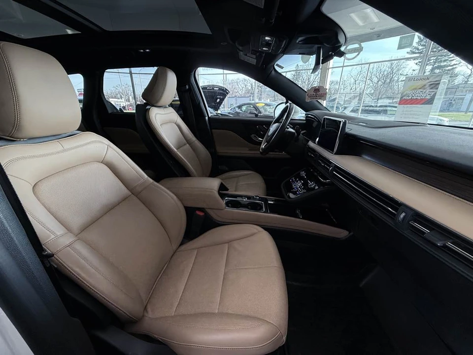 2021 Lincoln Corsair - Image 27 of 31