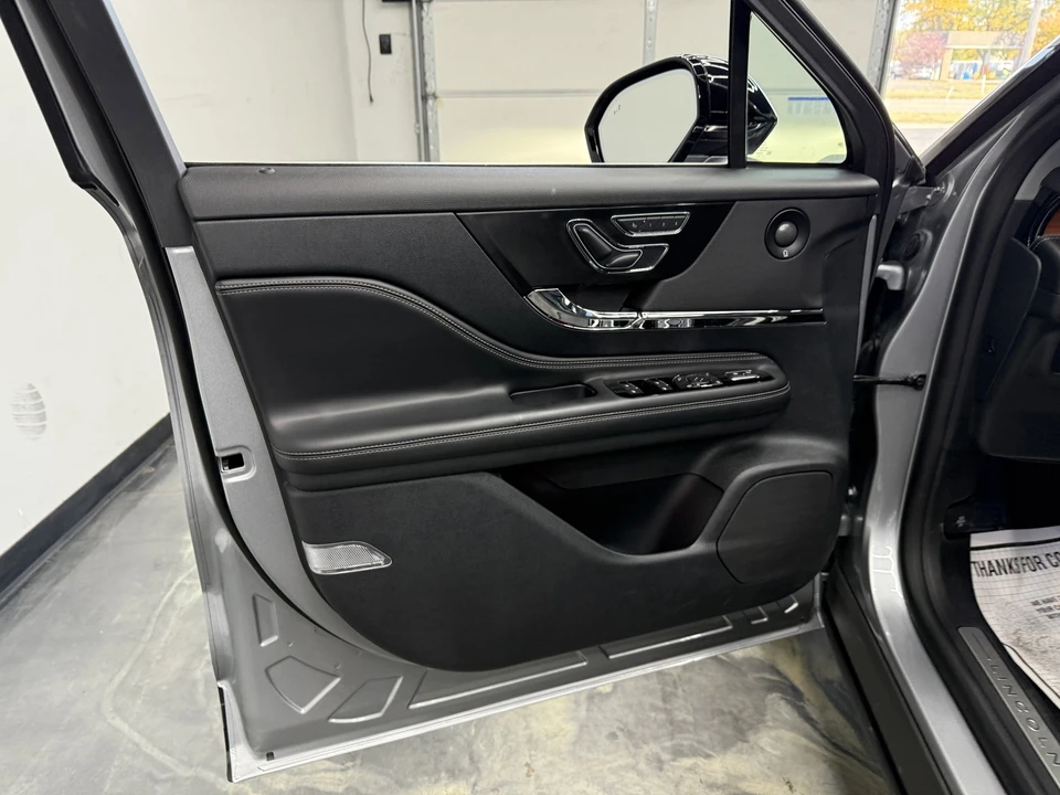 2021 Lincoln Corsair - Image 11 of 21