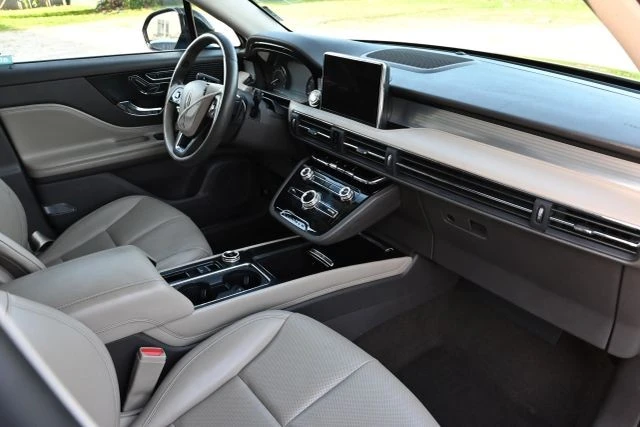 2021 Lincoln Corsair - Image 15 of 20