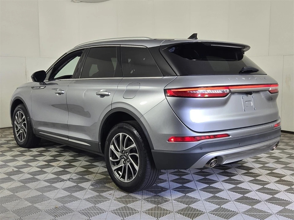 2021 Lincoln Corsair - Image 10 of 12