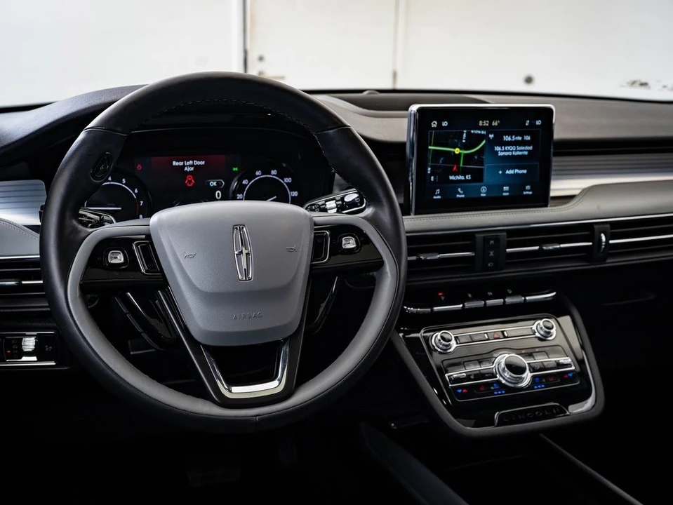 2021 Lincoln Corsair - Image 4 of 21