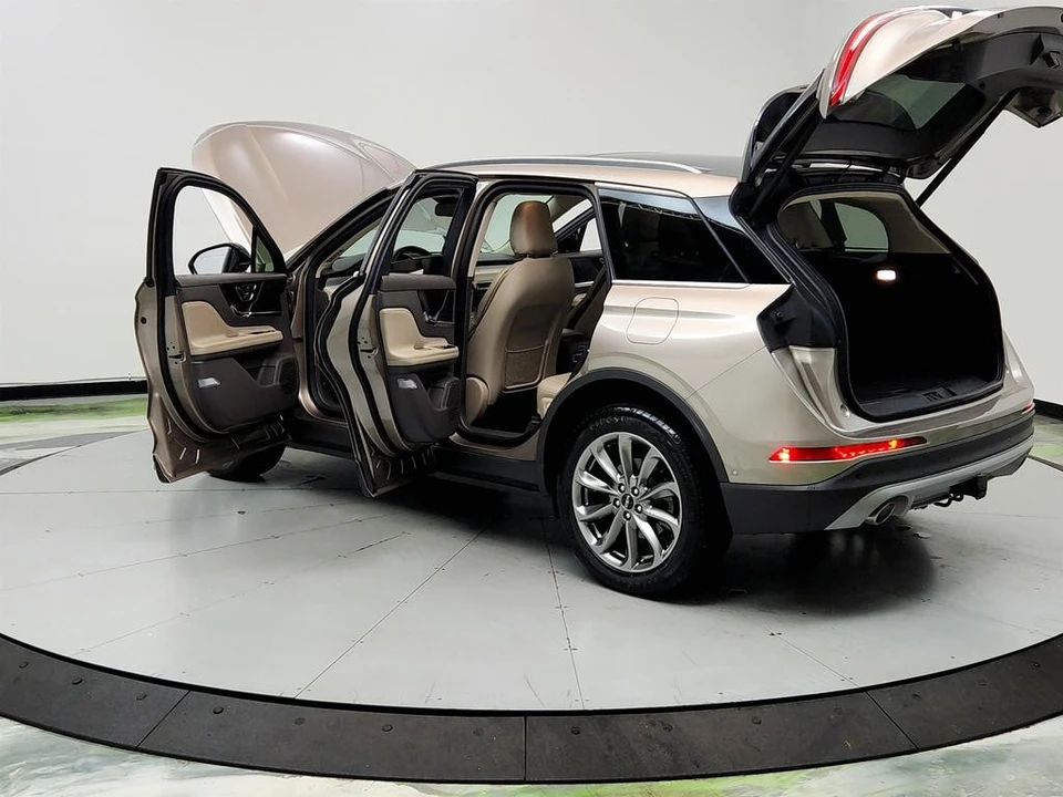 2021 Lincoln Corsair - Image 12 of 21