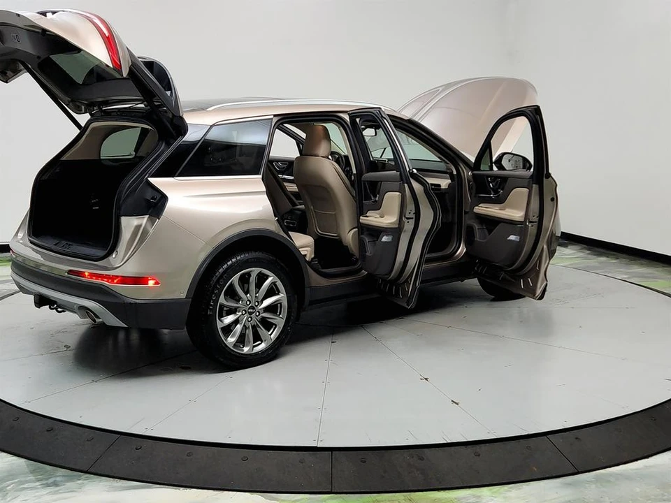 2021 Lincoln Corsair - Image 11 of 21