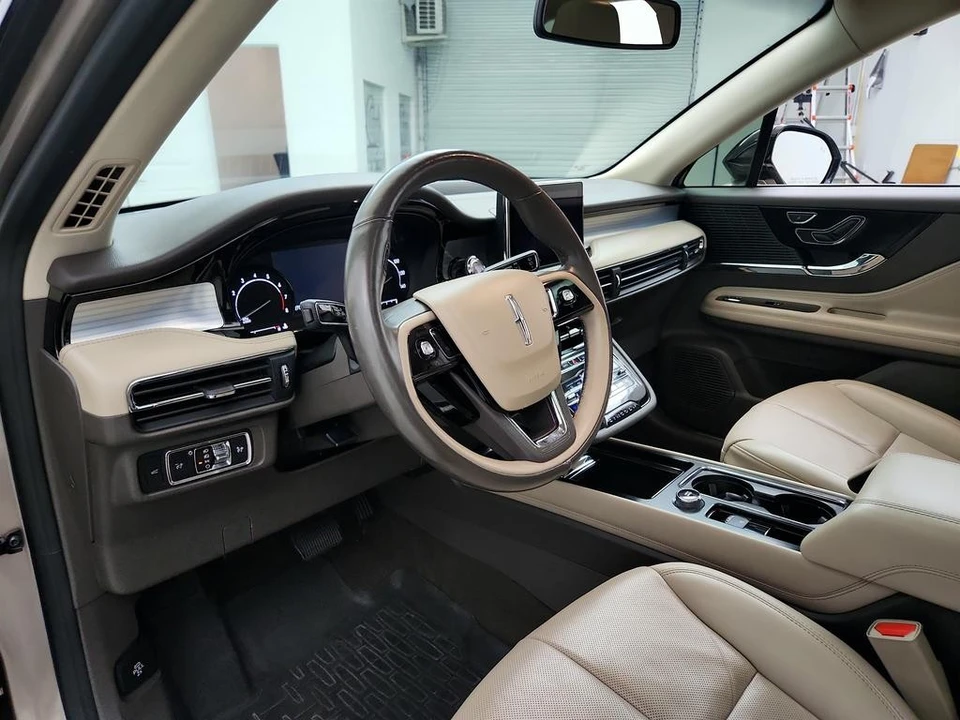 2021 Lincoln Corsair - Image 13 of 21