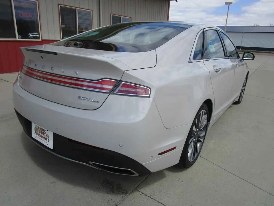 2021 Lincoln MKZ - Image 9 of 16