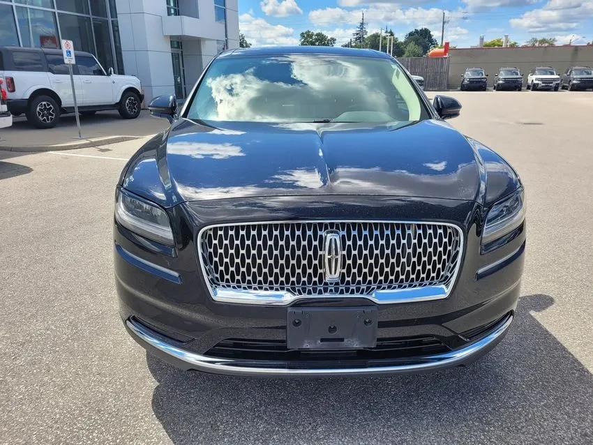 2021 Lincoln Nautilus - Image 2 of 17