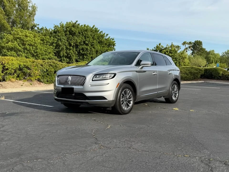 2021 Lincoln Nautilus - Image 2 of 11