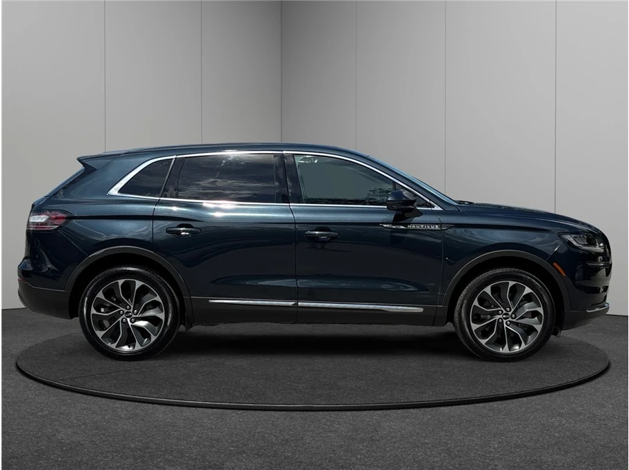 2021 Lincoln Nautilus - Image 10 of 21