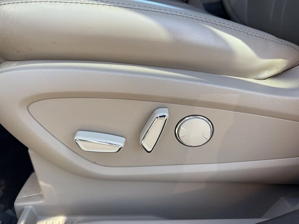 2021 Lincoln Nautilus - Image 10 of 12