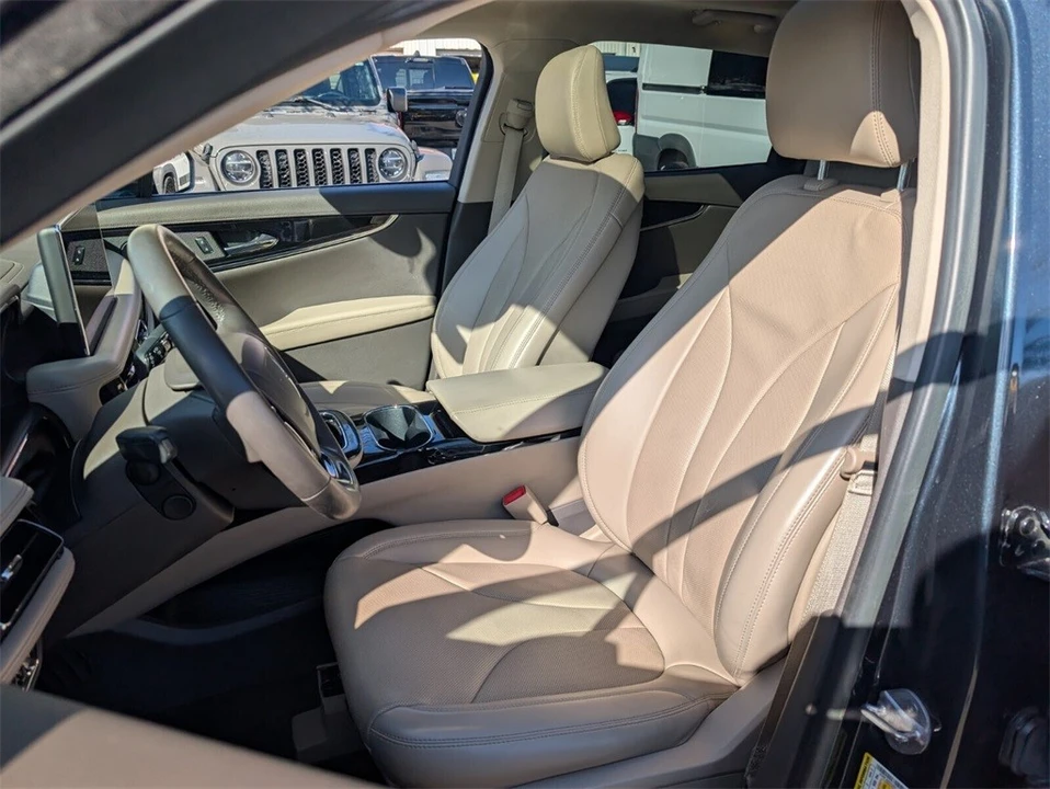 2021 Lincoln Nautilus - Image 11 of 12