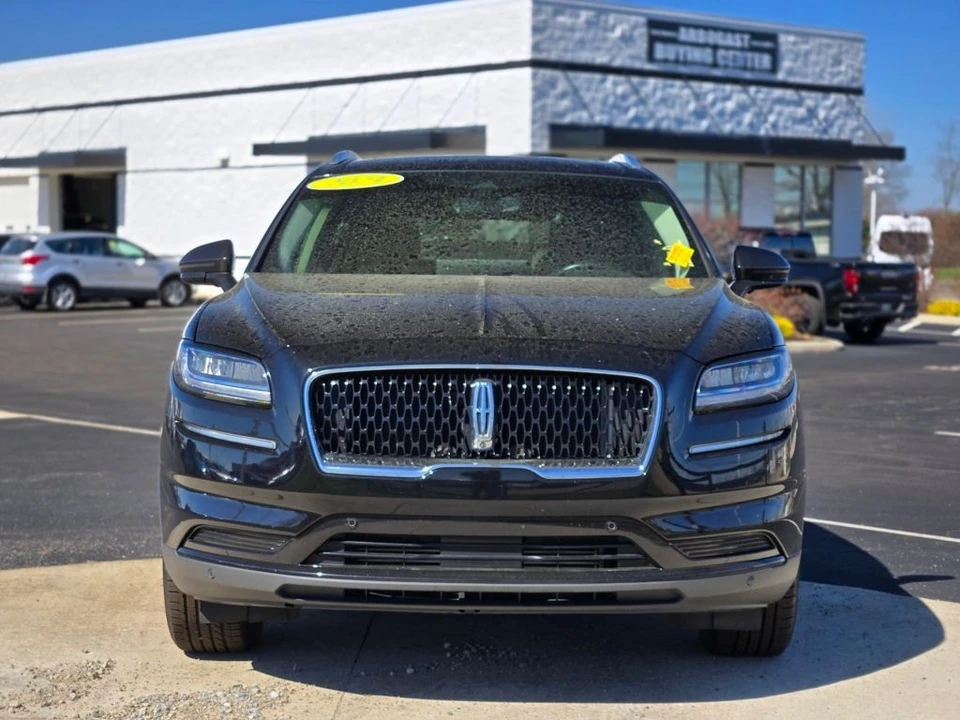 2021 Lincoln Nautilus - Image 2 of 12
