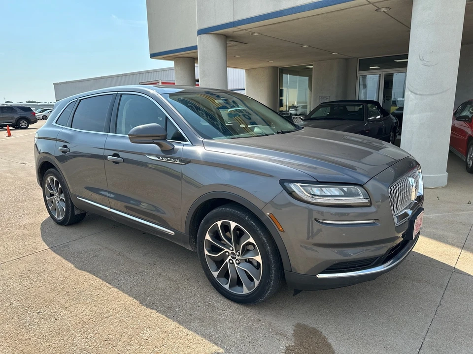 2021 Lincoln Nautilus - Image 9 of 12