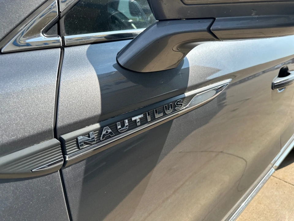 2021 Lincoln Nautilus - Image 3 of 12