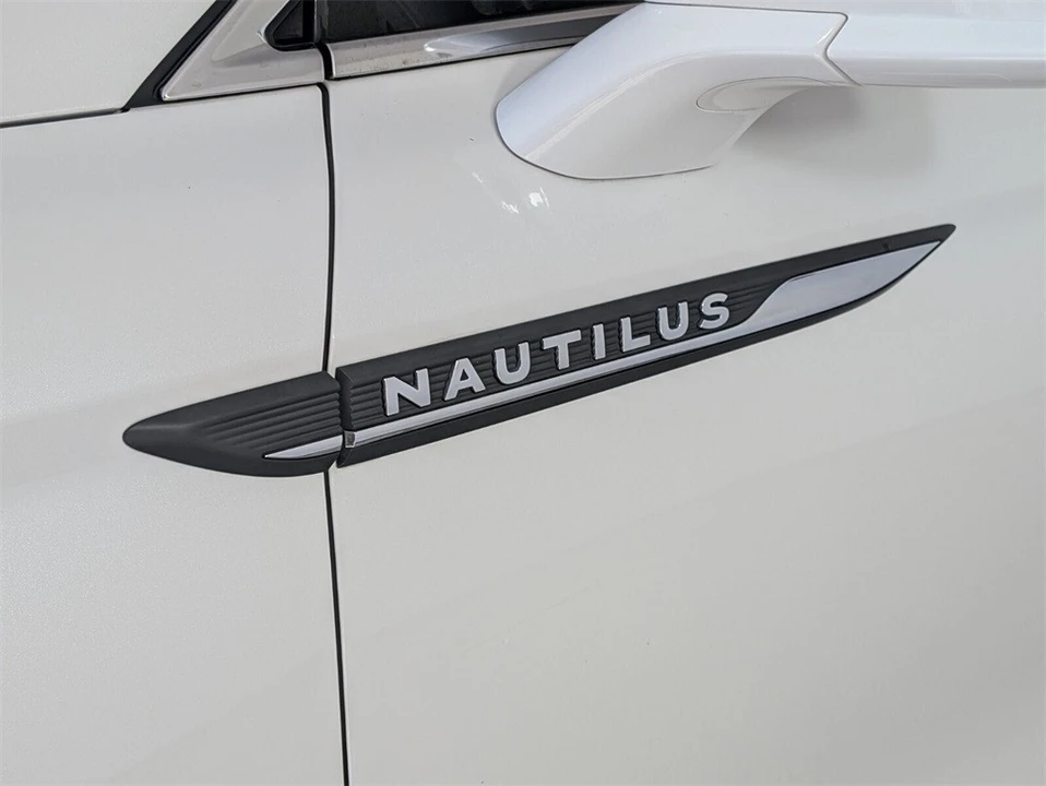 2021 Lincoln Nautilus - Image 5 of 12