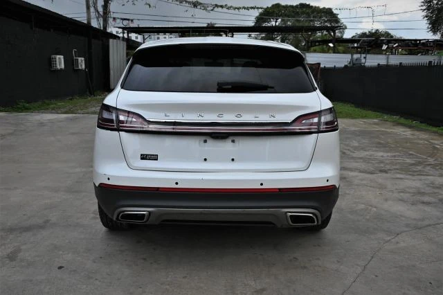 2021 Lincoln Nautilus - Image 4 of 19