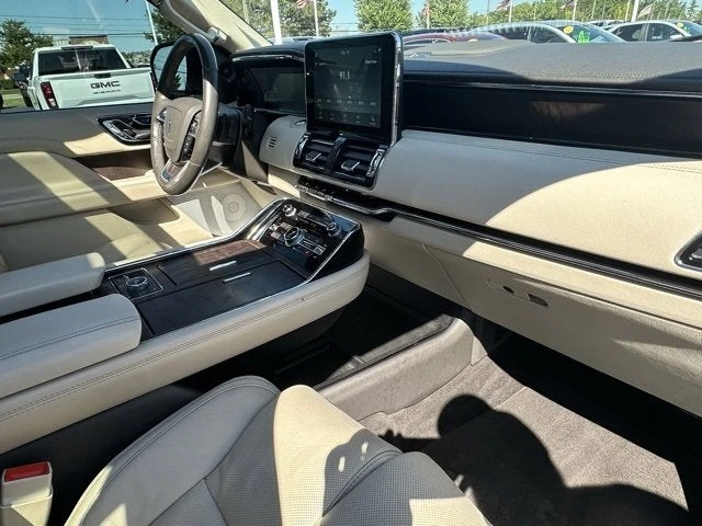 2021 Lincoln Navigator 4th Gen - Image 15 of 19