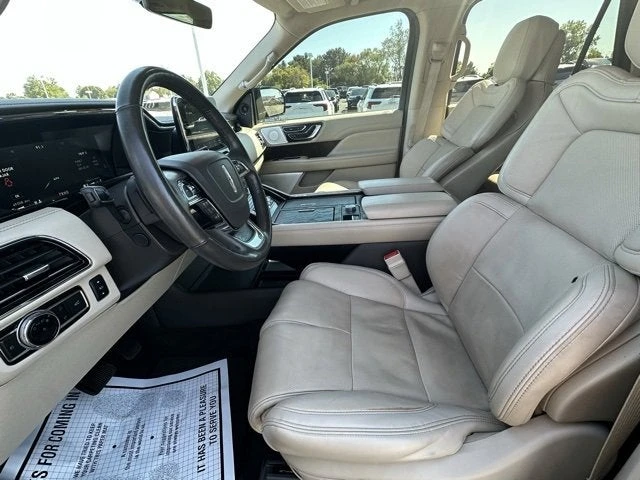 2021 Lincoln Navigator 4th Gen - Image 10 of 19