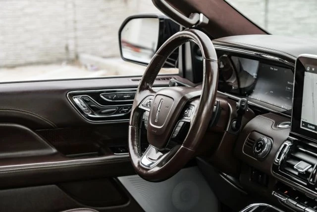 2021 Lincoln Navigator 4th Gen - Image 16 of 21