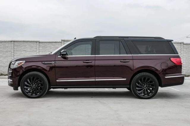 2021 Lincoln Navigator 4th Gen - Image 12 of 21