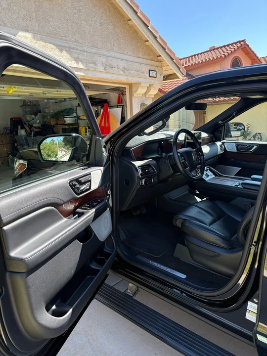 2021 Lincoln Navigator 4th Gen - Image 17 of 21