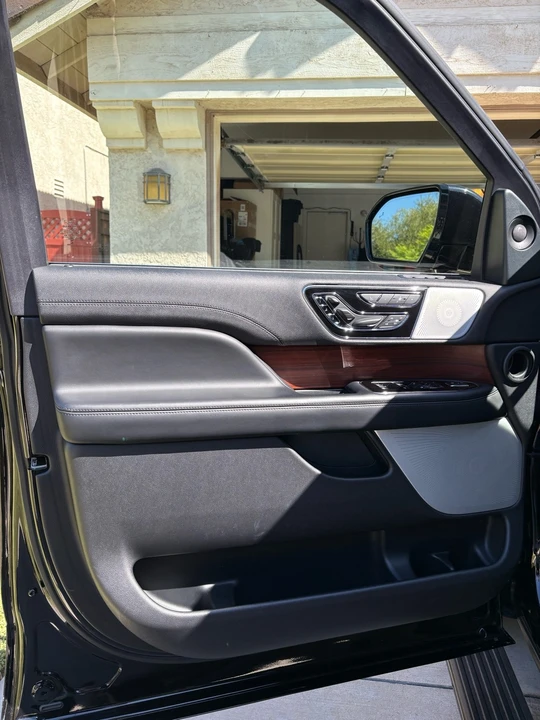 2021 Lincoln Navigator 4th Gen - Image 18 of 21