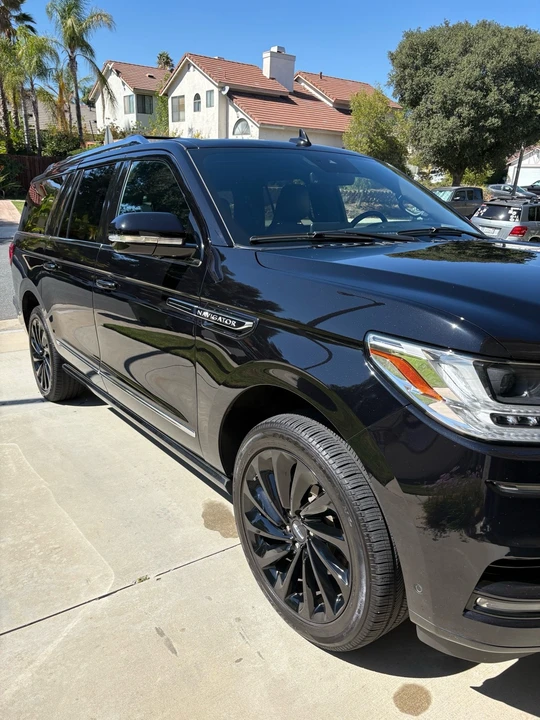 2021 Lincoln Navigator 4th Gen - Image 2 of 21