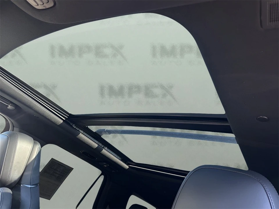2021 Lincoln Navigator 4th Gen - Image 11 of 12