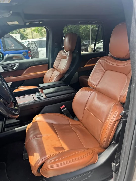 2021 Lincoln Navigator 4th Gen - Image 3 of 8
