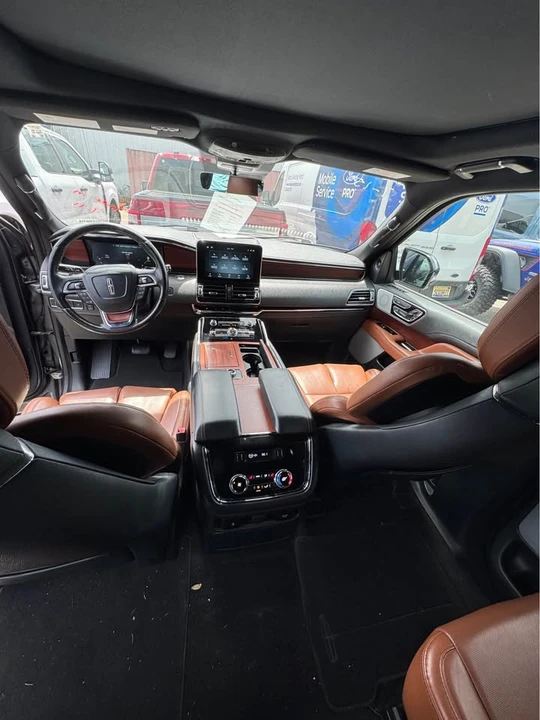2021 Lincoln Navigator 4th Gen - Image 7 of 8