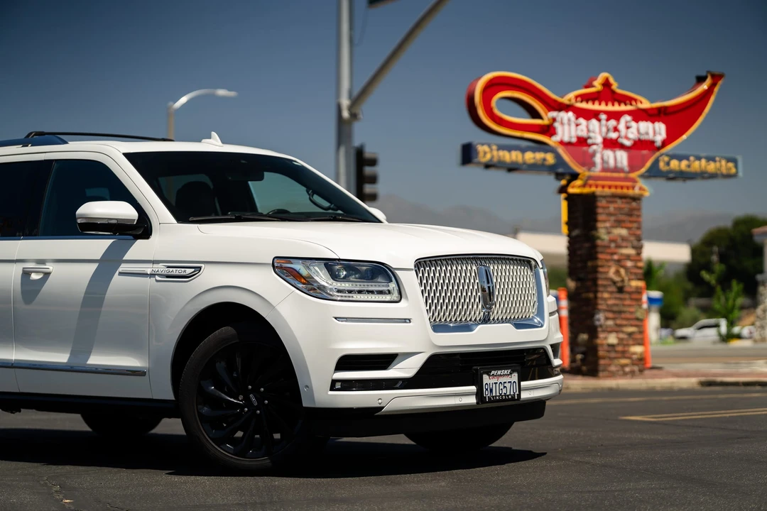 2021 Lincoln Navigator 4th Gen - Image 12 of 31