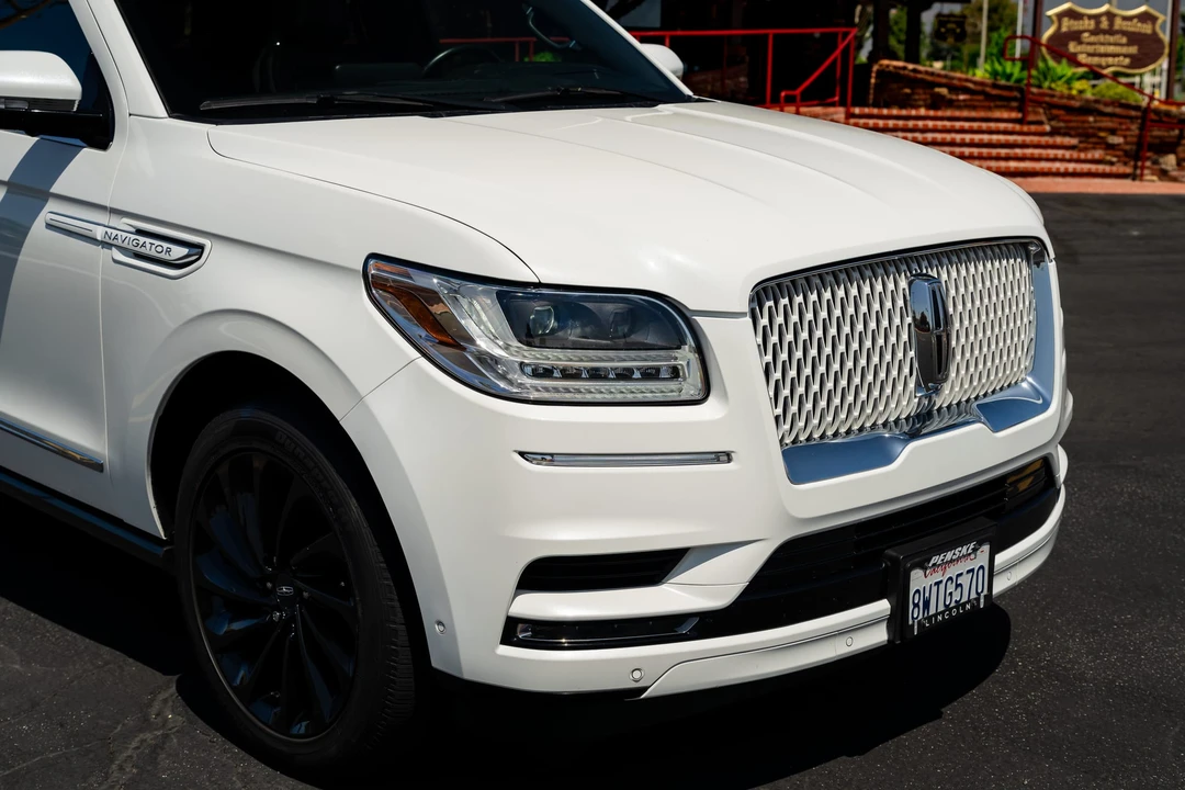 2021 Lincoln Navigator 4th Gen - Image 13 of 31