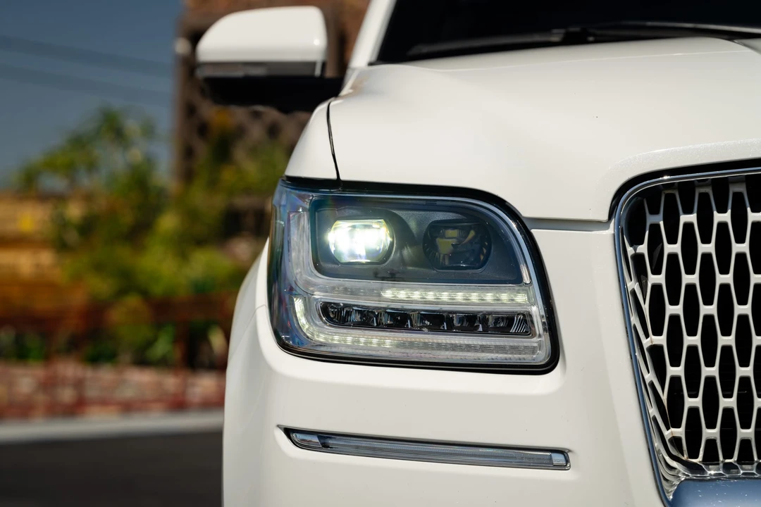 2021 Lincoln Navigator 4th Gen - Image 14 of 31